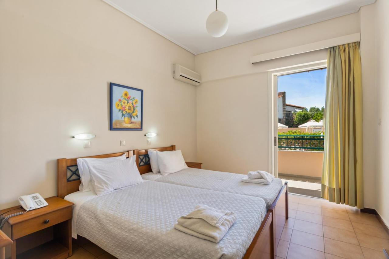 Lefktron Hotel Ступа Екстериор снимка